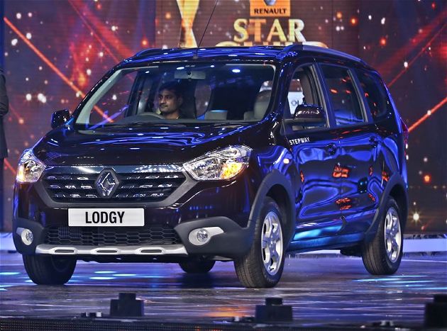 Discount of up to 6 Lakhs on Offer on Renault Cars