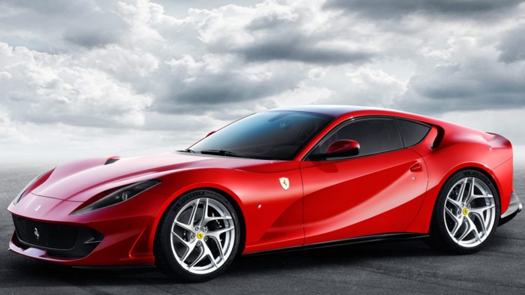 Ferrari 812 Superfast revealed