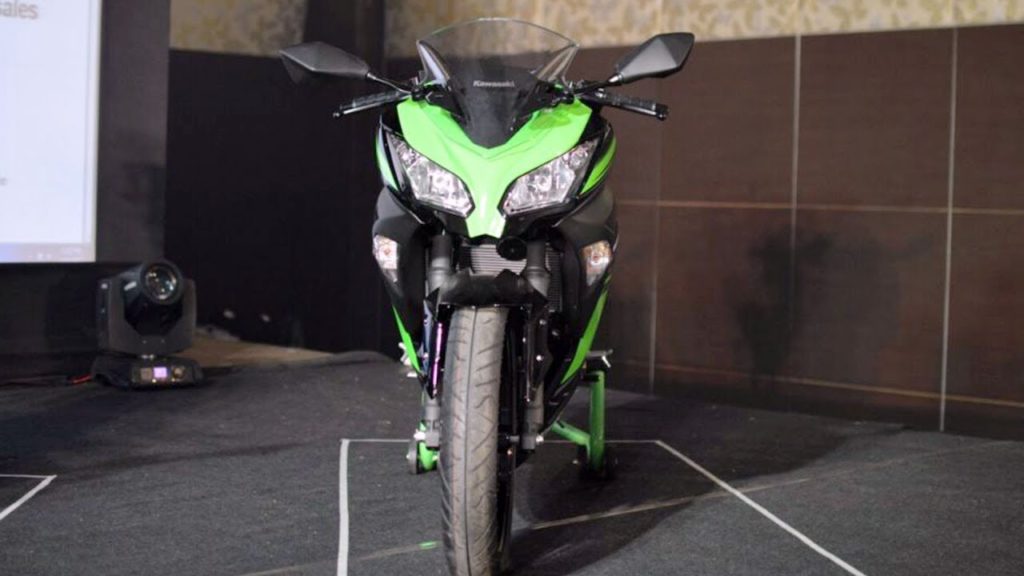 Kawasaki Ninja 250 – Rendering