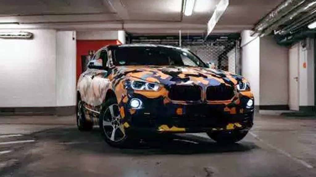 BMW X2 Teased For The First Time In The Metropolis