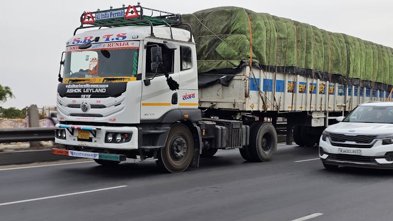 Road Safety Awareness: Tips for Responsible Driving in India